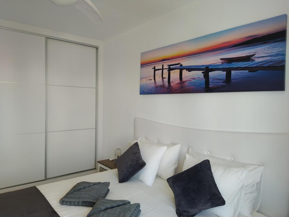 Apartment Namaste- Amazing Sea View & Infinity Pool - Good Wifi - Smart Tv-Residence Senator Коста Тегисе Екстериор снимка